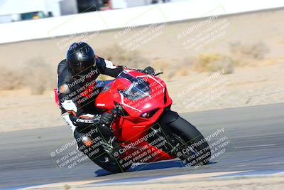 media/Jan-08-2022-SoCal Trackdays (Sat) [[1ec2777125]]/Turn 15 Inside (950am)/